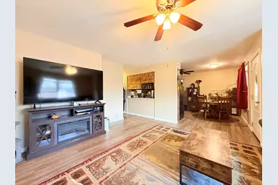 1413 McKinley Street S, Harrisburg, IL 62946 - Photo 9