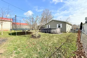 1413 McKinley Street S, Harrisburg, IL 62946 - Photo 3