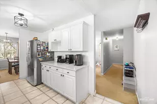 2928 Roberts Dr, Woodridge, IL 60517 - Photo 3