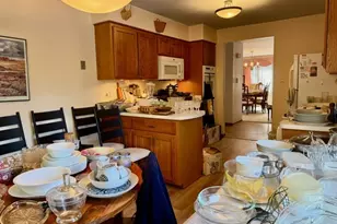 7700 Apple Tree Ln, Willowbrook, IL 60527 - Photo 11