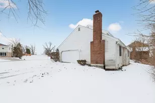 25042 S Whispering Oaks Ln, Crete, IL 60417 - Photo 5