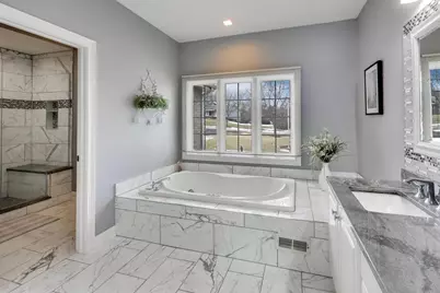 18 Rosewood Drive, Hawthorn Woods, IL 60047 - Photo 15