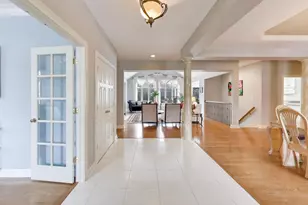 18 Rosewood Dr, Hawthorn Woods, IL 60047 - Photo 3