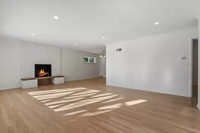 8314 Gross Point Road, Morton Grove, IL 60053 - Photo 3