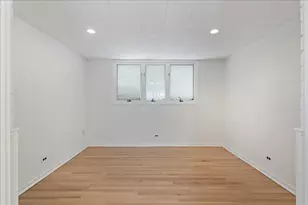 8314 Gross Point Rd, Morton Grove, IL 60053 - Photo 17