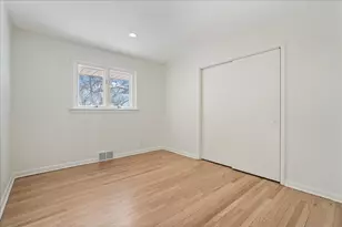 8314 Gross Point Rd, Morton Grove, IL 60053 - Photo 15