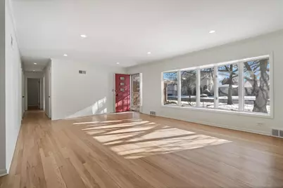 8314 Gross Point Road, Morton Grove, IL 60053 - Photo 5