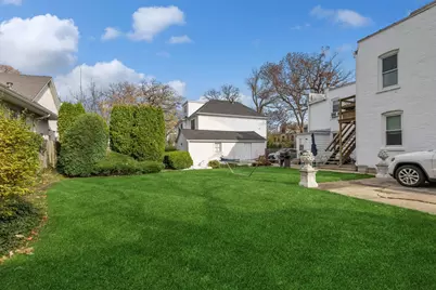 1099 Tower Road #2, Winnetka, IL 60093 - Photo 15