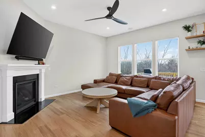 [Address not provided], Naperville, IL 60563 - Photo 5