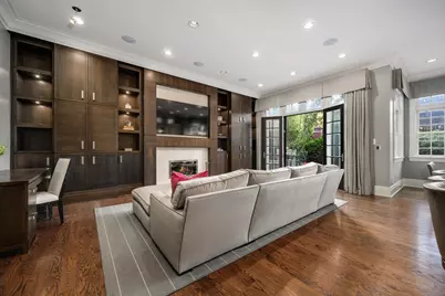 3752 N Janssen Street, Chicago, IL 60613 - Photo 17