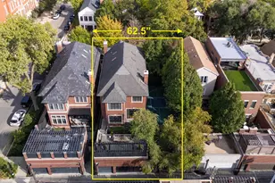 3752 N Janssen St, Chicago, IL 60613 - Photo 3