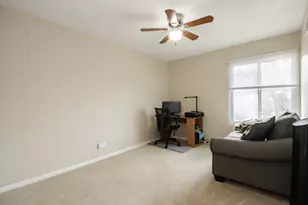 107 65th Lake Dr, Westmont, IL 60559 - Photo 17