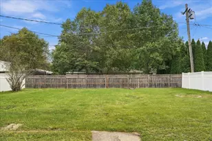 1808 20th Ave, Sterling, IL 61081 - Photo 21