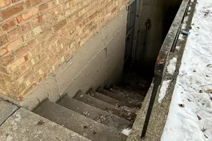 3820 Dobson St, Skokie, IL 60076 - Photo 5