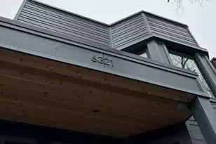 6321 S Eberhart Ave, Chicago, IL 60637 - Photo 1