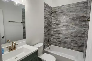 6321 S Eberhart Ave, Chicago, IL 60637 - Photo 17