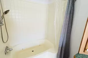 116 Country Dr, La Grange, IL 60525 - Photo 11