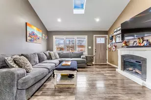 847 Foran Ln, Aurora, IL 60506 - Photo 5