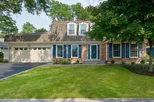 2043 Spring Green Dr, Wheaton, IL 60189 - Photo 1