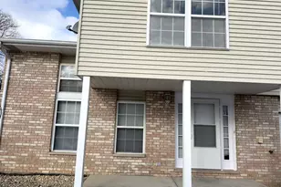 18083 Vista Dr, Country Club Hills, IL 60478 - Photo 1