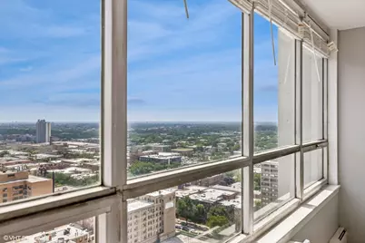 6171 N Sheridan Road #2404, Chicago, IL 60660 - Photo 9