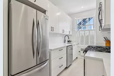 73 E Elm Street #12D, Chicago, IL 60611 - Photo 11