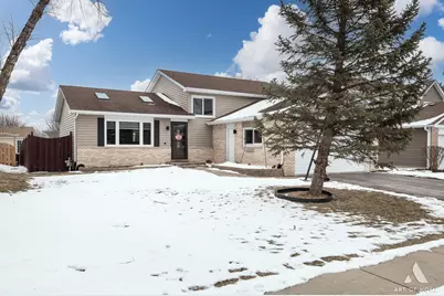 2800 Brisbane Drive, Lake in the Hills, IL 60156 - Photo 1