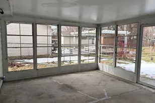 8124 Kensington Ln, Hanover Park, IL 60133 - Photo 29