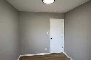 8124 Kensington Ln, Hanover Park, IL 60133 - Photo 25