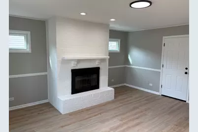 8124 Kensington Lane, Hanover Park, IL 60133 - Photo 15