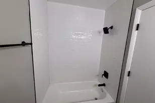 8124 Kensington Ln, Hanover Park, IL 60133 - Photo 27