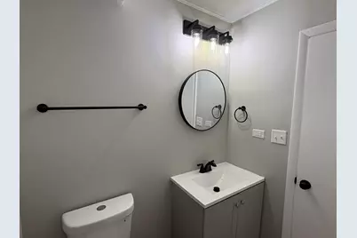 8124 Kensington Lane, Hanover Park, IL 60133 - Photo 17