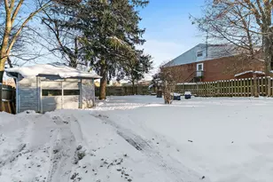 126 Park Ave, Dekalb, IL 60115 - Photo 35