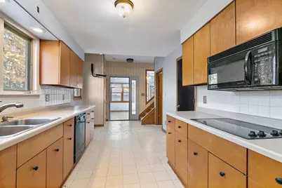 126 Park Avenue, Dekalb, IL 60115 - Photo 3