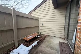 2134 Harbor Town Cir, Champaign, IL 61821 - Photo 25