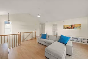 2513 Dickens Dr, Aurora, IL 60503 - Photo 5