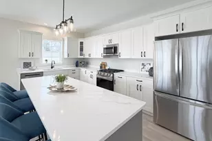 11690 Ryann Rd, Huntley, IL 60142 - Photo 9