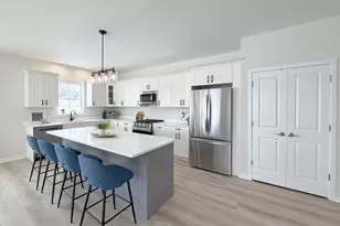 11690 Ryann Rd, Huntley, IL 60142 - Photo 9