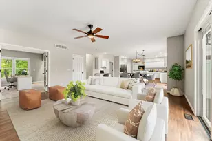 302 County Rd 2650 N, Mahomet, IL 61853 - Photo 3