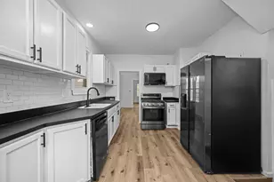 1916 31st Street A, Moline, IL 61265 - Photo 9