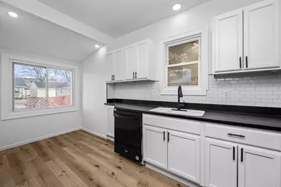 1916 31st Street A, Moline, IL 61265 - Photo 11