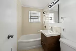 41 Hackberry Ln, Glenview, IL 60025 - Photo 23