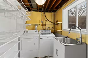 41 Hackberry Ln, Glenview, IL 60025 - Photo 25