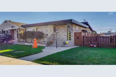 5935 W Henderson Street, Chicago, IL 60634 - Photo 1