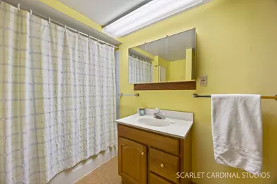 [Address not provided], Wheaton, IL 60187 - Photo 17