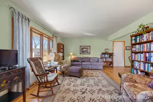 [Address not provided], Wheaton, IL 60187 - Photo 3