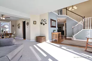 307 Fairfax Ln, Grayslake, IL 60030 - Photo 3