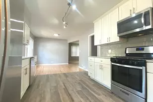 426 E Berteau Ave, Elmhurst, IL 60126 - Photo 9