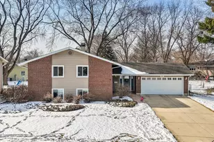 6828 Kincaid Ct, Woodridge, IL 60517 - Photo 39