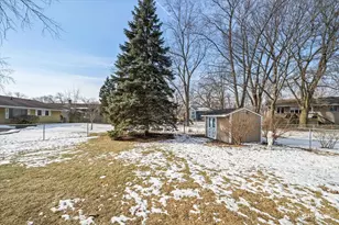 6828 Kincaid Ct, Woodridge, IL 60517 - Photo 29
